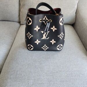 Louis Vuitton NéoNéo MM